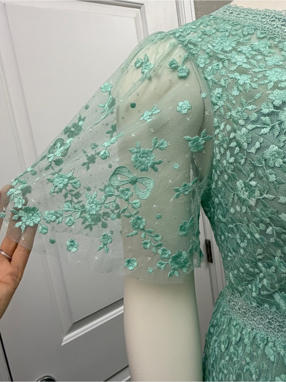 Needle & Thread Mint Green/Aqua Embroidered Lace Maxi Dress - Size 16 NWT - Picture 3 of 11